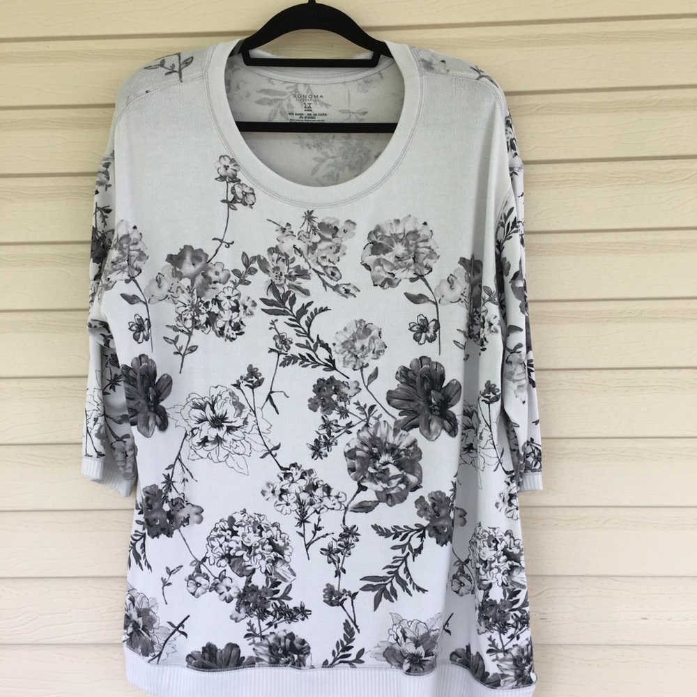 Sonoma Lifestyles Lightweight Sweater Top